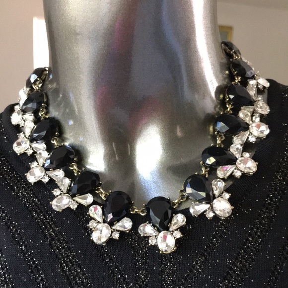 Vintage Gold Lady Statement necklace - Picture 6 of 8